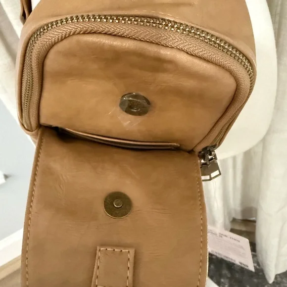 lululemon athletica Tan Leather Crossbody Sling with Patterned Strap - Picture 4 of 6